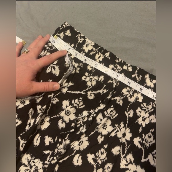 Aeropostale Women’s Medium Floral Black & White Drawstring Boho Pants NWOT - Picture 6 of 10